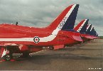 Les Hawk des Red Arrows sont compatibles an 2000, la preuve :-)