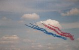 Les Athos (indicatif des appareils de la Patrouille de France) en approche